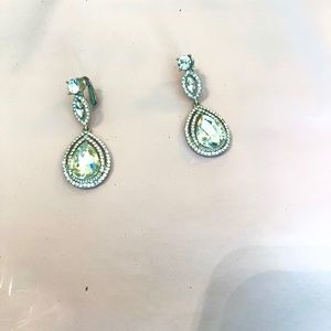 🌈Tear Drop Earrings